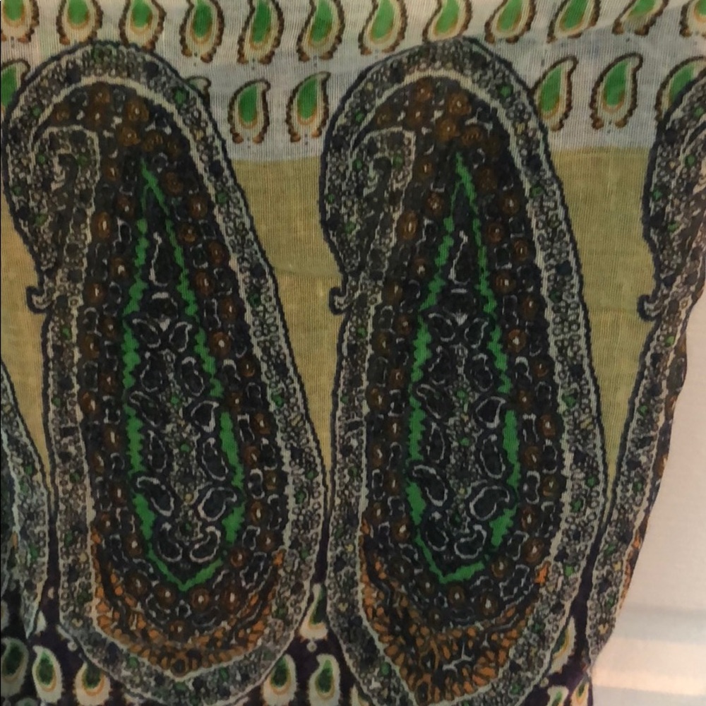 Scarf - Picture 2 of 3